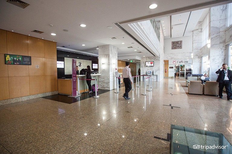 Flat Particular no Hotel Mercure 716
