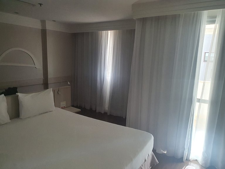 Flat Particular no Hotel Mercure 716