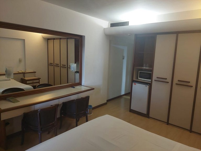 Flat Particular no Hotel Kubitschek Plaza 1106