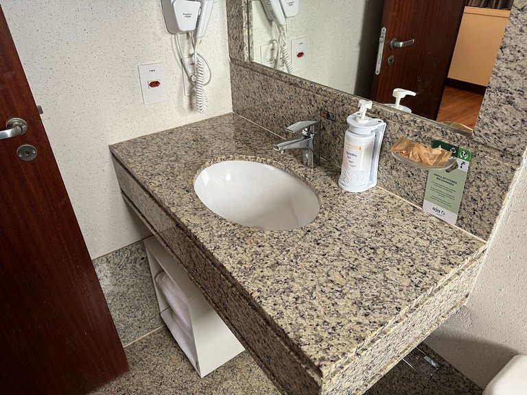 Flat Particular no Confort Suites 1111