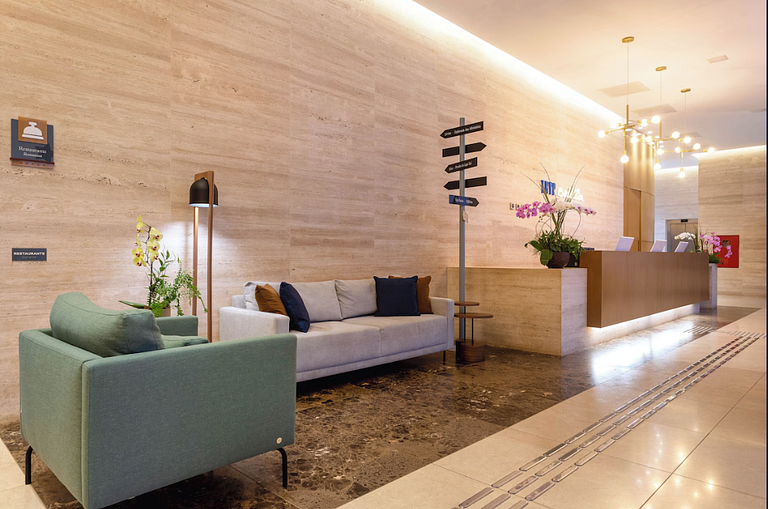 Flat Particular no Hotel Tryp Nações 1302