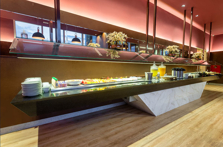 Flat Particular no Hotel Tryp Nações 1210